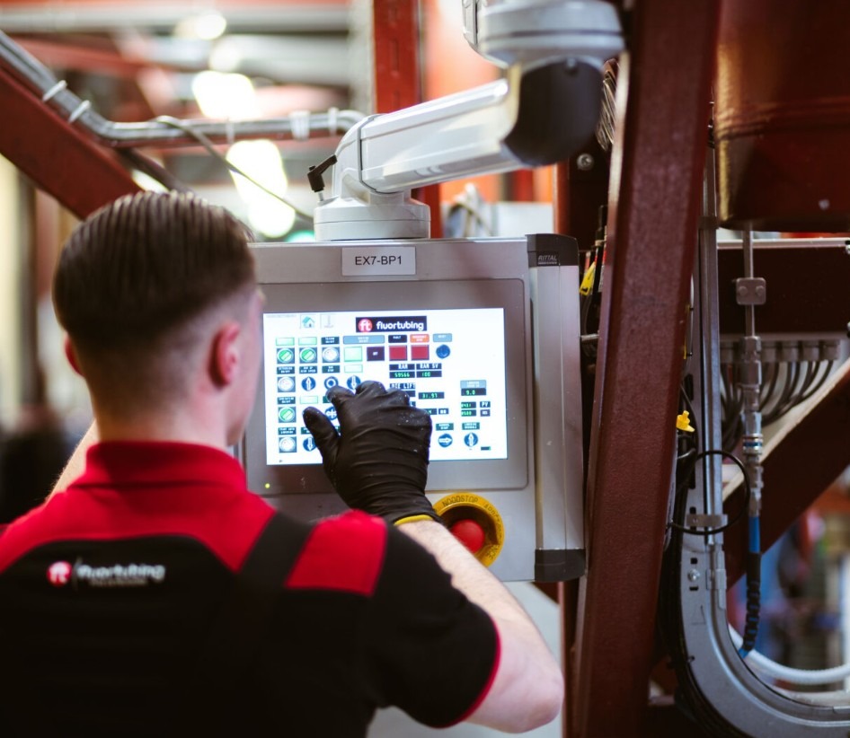 Produktion af PTFE-slanger med digital styring giver stabil kvalitet og lave samlede ejeromkostninger
